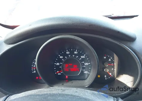 2018 Kia Soul z USA, uszkodzony, nr VIN KNDJN2A26J7572569